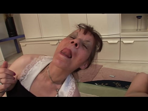 ❤️ Duas avós e um avô têm uma tríplice ❤️❌ Porno fodido em nós ❌❤